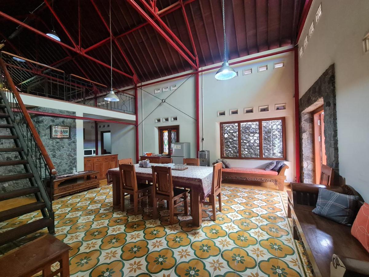 Omah Pitoe Yogya Homestay Джок'якарта Екстер'єр фото