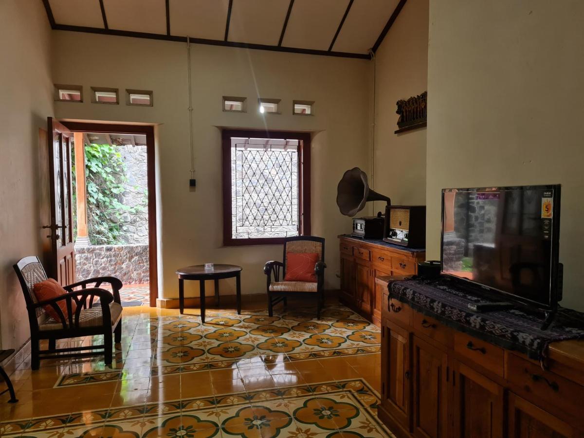 Omah Pitoe Yogya Homestay Джок'якарта Екстер'єр фото