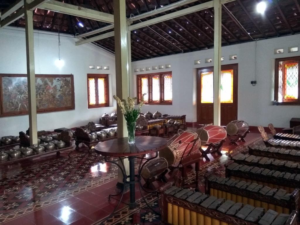 Omah Pitoe Yogya Homestay Джок'якарта Екстер'єр фото